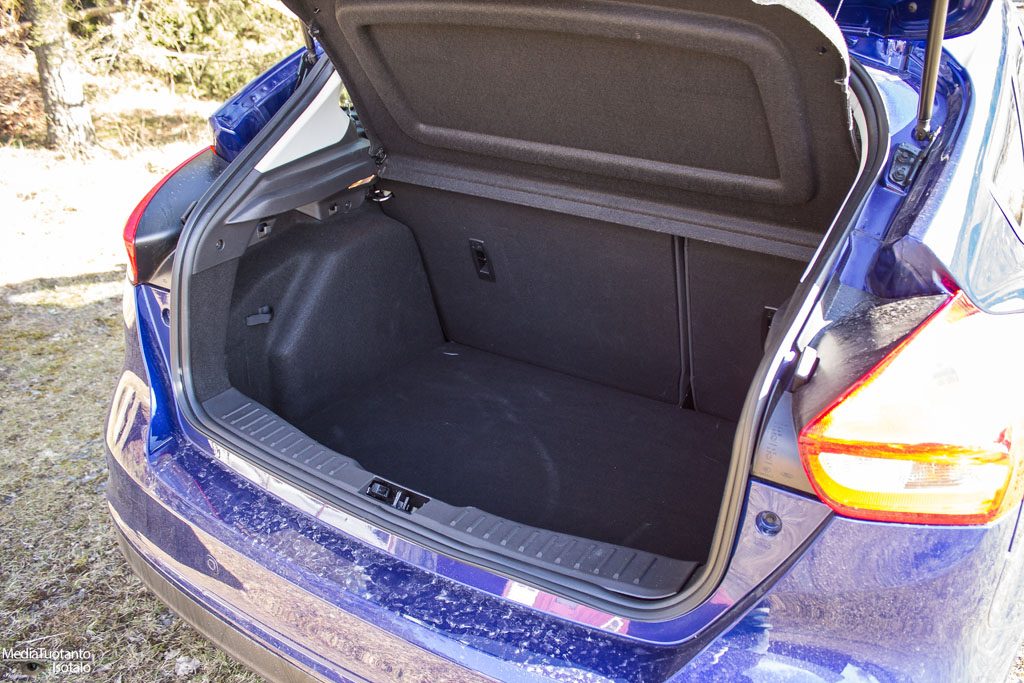 Ford Focus takaluukku