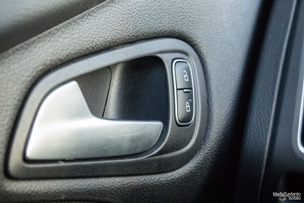 Ford Focus oven kahva