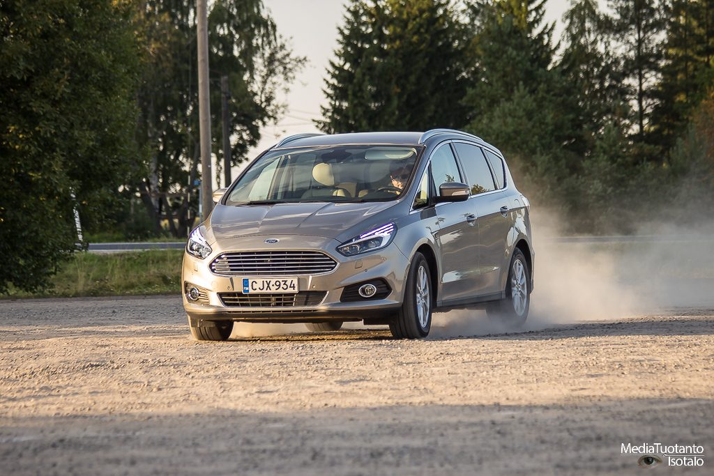 Ford S-MAX