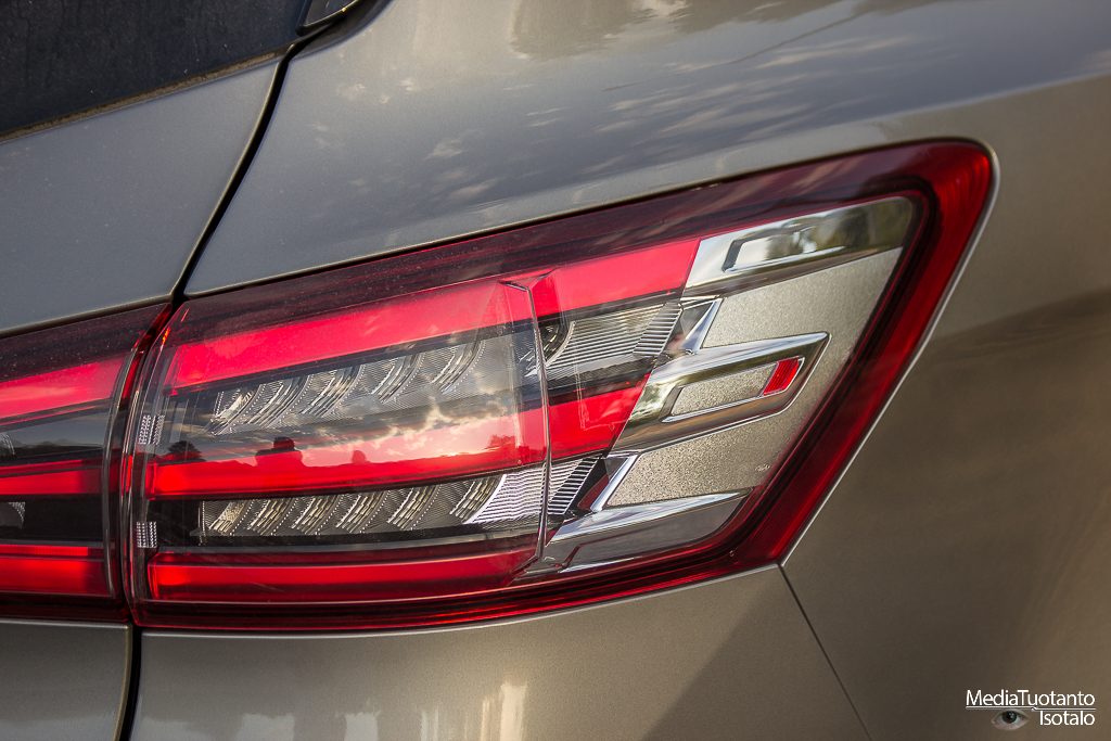 Ford S-MAX rear light
