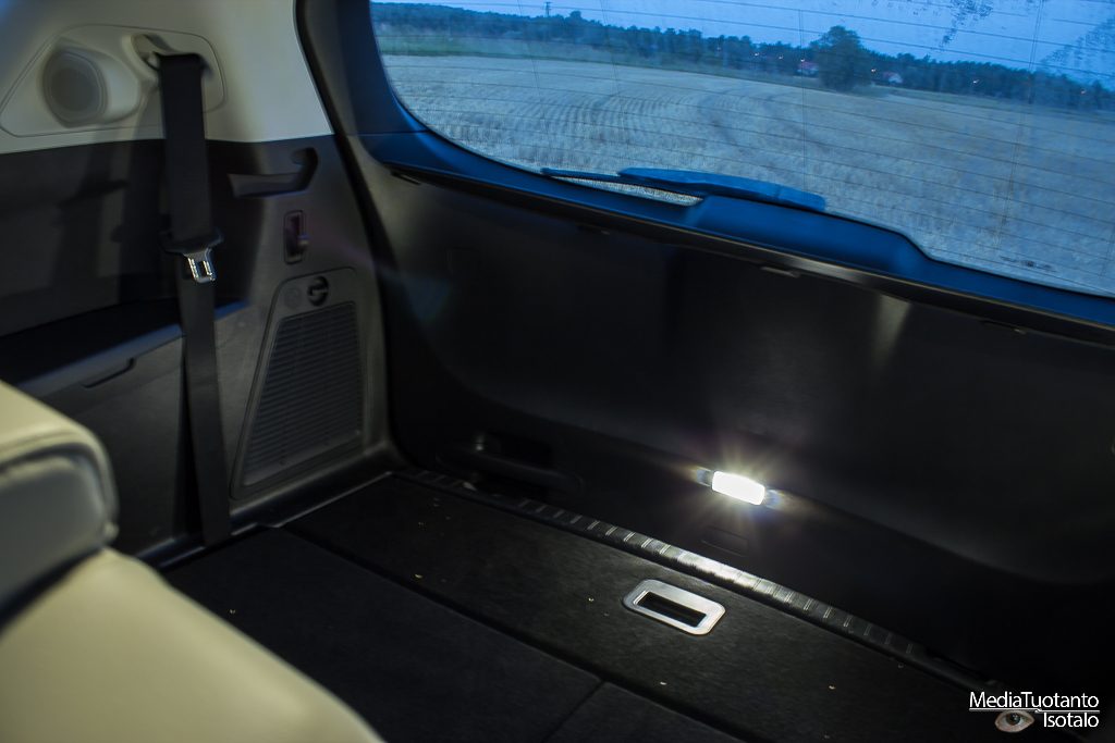 Ford S-MAX tavaratilan valo