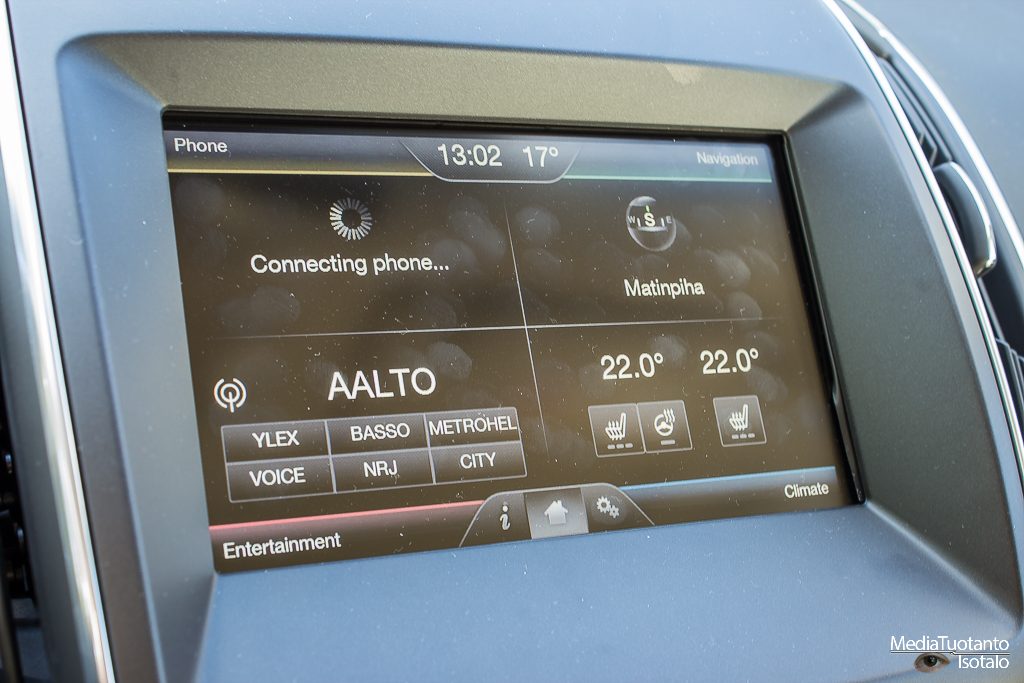 Ford S-MAX touchscreen