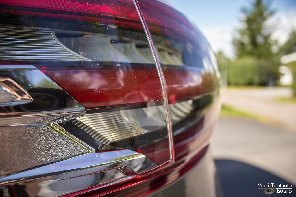 Ford S-MAX rear light
