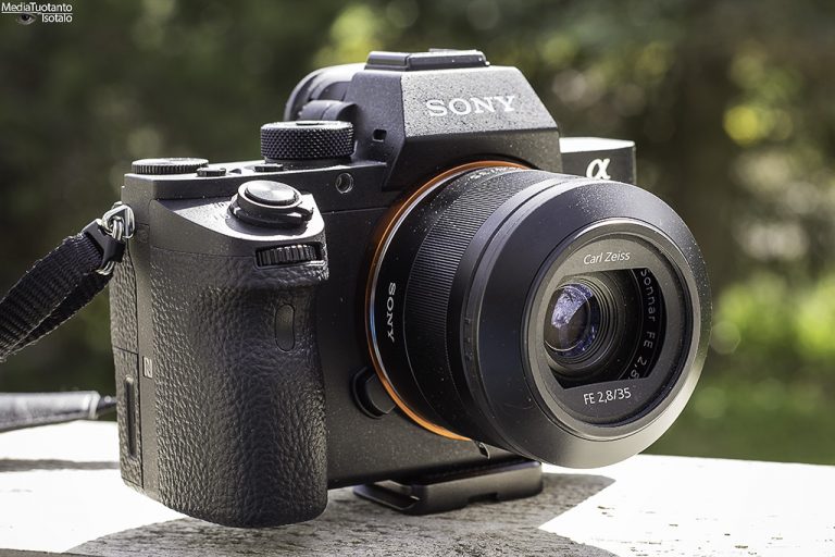 Testissä: Sony A7R II