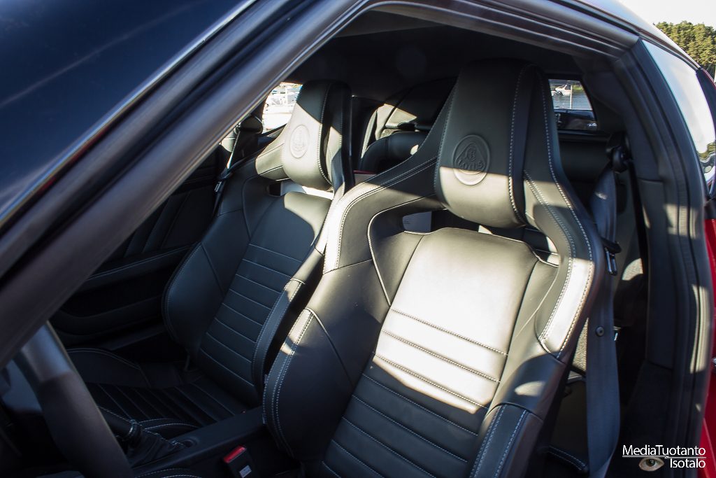 Lotus Evora 400 seats