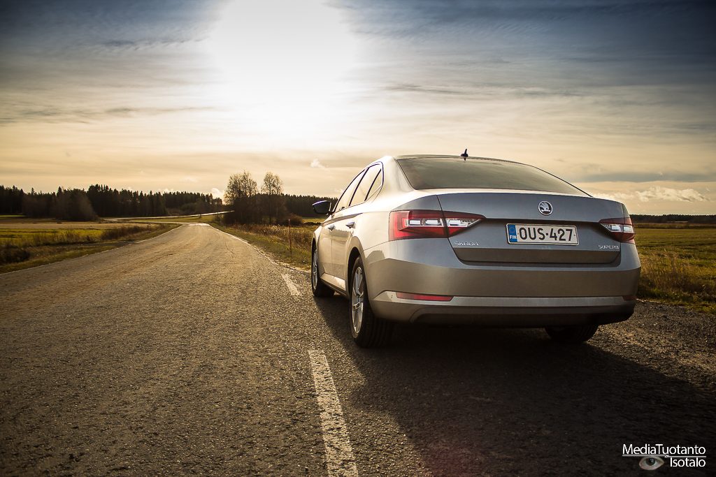 Skoda Superb rear