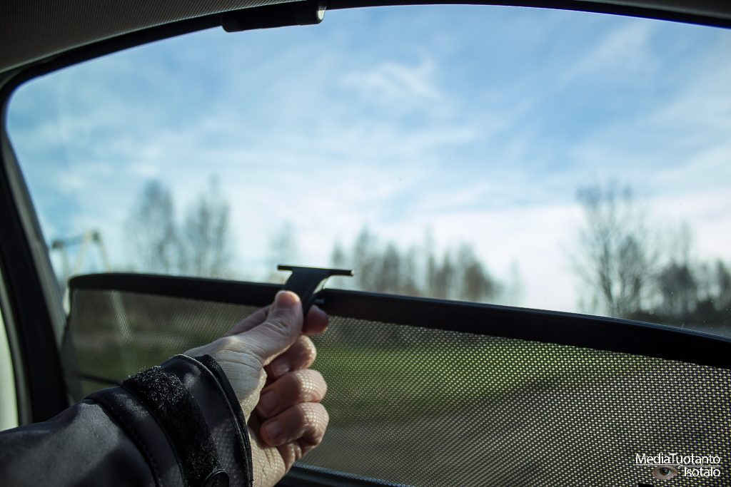 Skoda Superb sunshade
