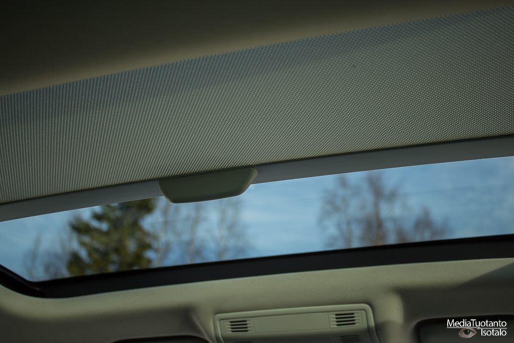 Skoda Superb roof hatch