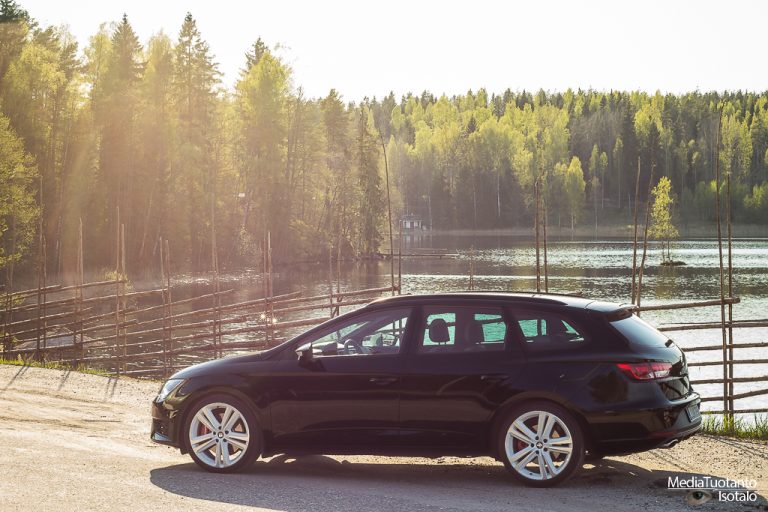 Koeajossa: Seat Leon ST Cupra 2.0 (2016)