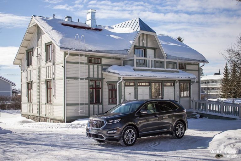Koeajossa: Ford Edge Vignale