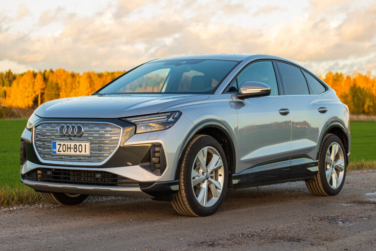 Koeajossa: Audi Q4 e-tron 50 (2022)